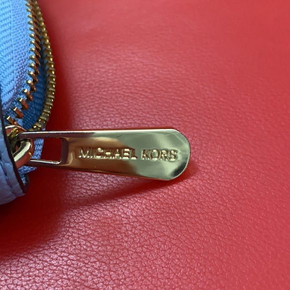 Michael Kors More Credit Cards Wallet - Picture 8 of 8